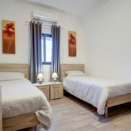 Cosy 3br With Private Balcony In B'bugia Lejlighed Birżebbuġa
