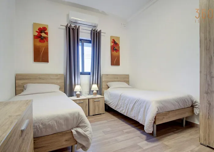 Cosy 3br With Private Balcony In B'bugia דירה Birżebbuġa