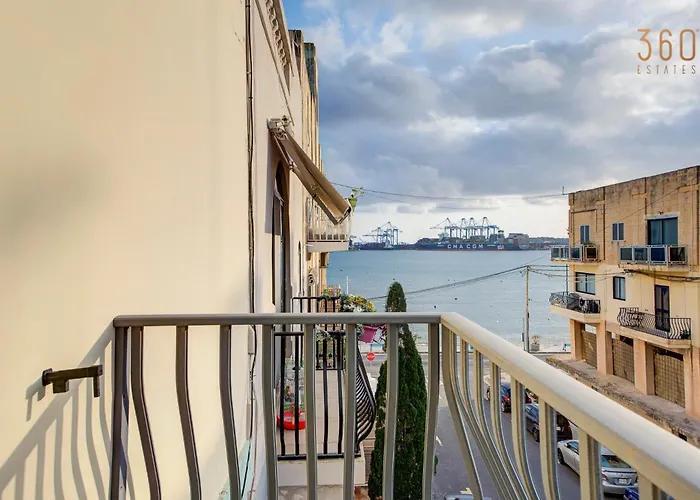 דירה Cosy 3br With Private Balcony In B'bugia Birżebbuġa