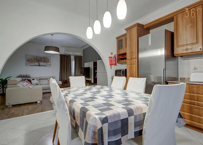 Cosy 3br With Private Balcony In B'bugia * Birżebbuġa