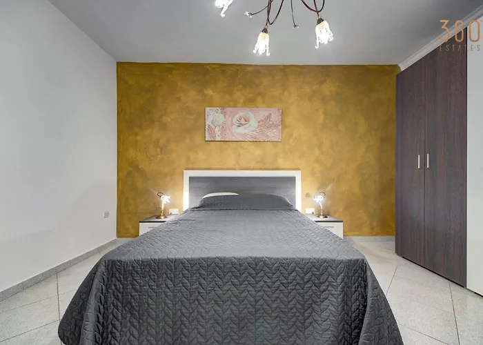 דירה Cosy 3br With Private Balcony In B'bugia Birżebbuġa